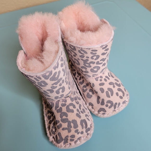 Ugg Infant Boots 1001781 Pink Animal Print - Picture 5 of 10